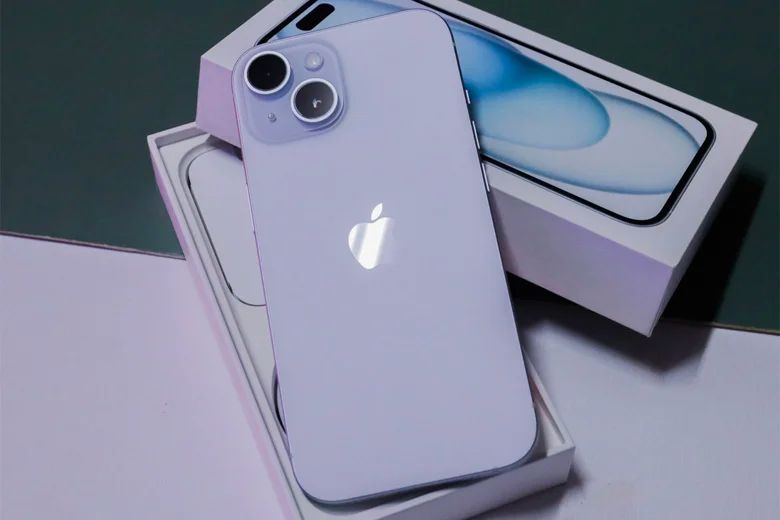 So sánh iPhone 15 Plus và Samsung S23 Ultra: Nên mua gì?