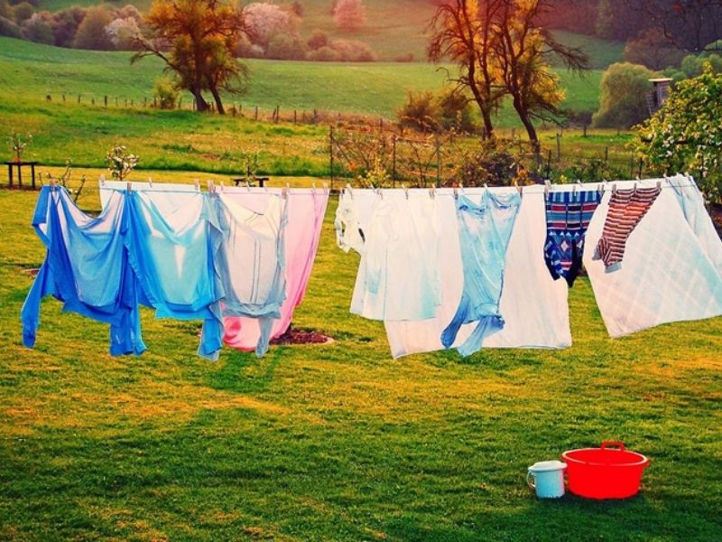 Cách giặt áo sơ mi in hình mà không bị dính hoặc bong tróc